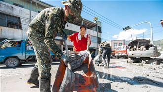 陸軍發布花蓮救災片　感謝民眾溫暖支持