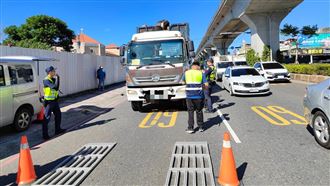 林口警逮違規砂石車近3千件　開罰1800萬