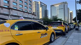 55688台灣大車隊免費鏟子超人專車。（圖／55688台灣大車隊提供）