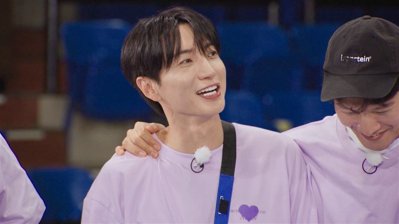 「SUPER JUNIOR」利特回憶起過往吵架點滴，笑說現在還是會吵，但感情依舊好。（圖／中天綜合台提供）