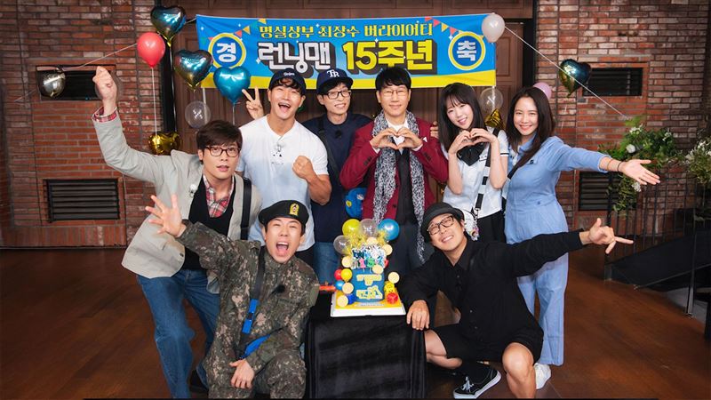 《Running Man》歡慶15週年，成員都穿著15年前服裝。（圖／中天綜合台提供）