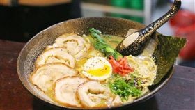 日本物價持續攀升，拉麵、定食紛紛突破「千元防線」，書籍與能源價格也全面上揚。雖然日圓貶值，台灣旅客換匯後覺得划算，但餐飲住宿費用實際不斷調漲，「便宜日本」印象逐漸消退，消費心態開始轉向精打細算。（示意圖／PIXABAY）