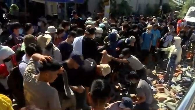 捨假日當志工 連假首日光復湧2萬鏟子超人