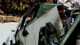 特斯拉Cybertruck起火斷電，車門打不開。（圖／X@TheRealRacee）