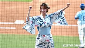 中職36年例行賽，Fubon Angels韓籍成員李珠珢本季最後一場應援。（圖／記者劉彥池攝影）