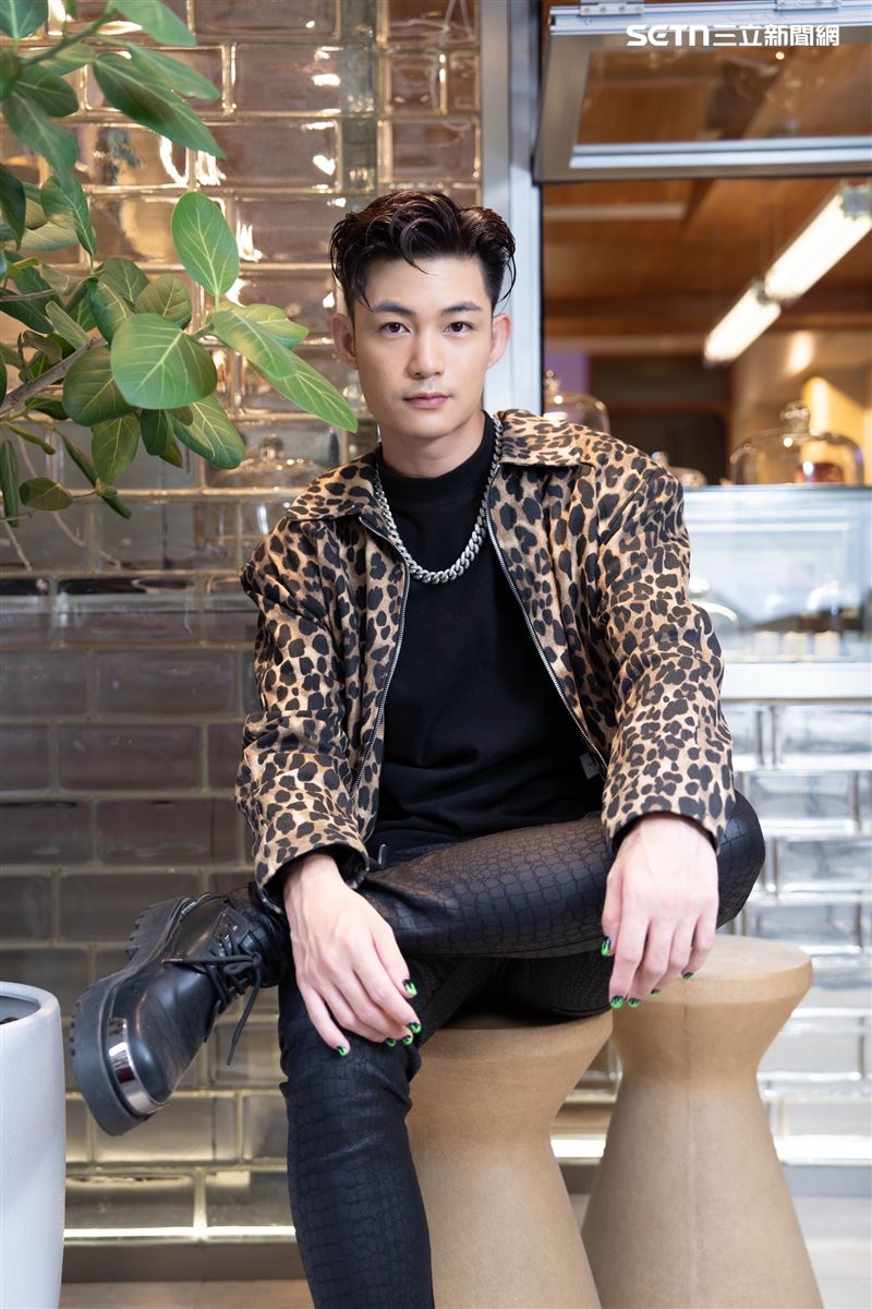 AZ李孝祖即將舉辦演唱會，接受三立新聞網專訪分享出道辛酸血淚。（圖／記者趙于瑩攝影）