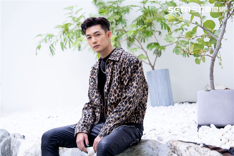 AZ李孝祖即將舉辦演唱會，接受三立新聞網專訪分享出道辛酸血淚。（圖／記者趙于瑩攝影）