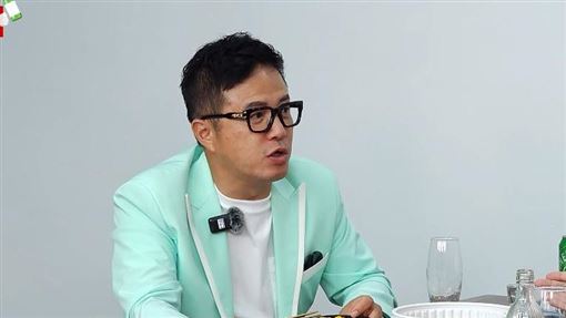 主持天王爆炒股敗光上億　2棟房產也不保