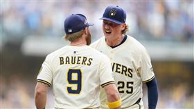 釀酒人國聯分區系列賽G19：3擊退小熊。（圖／美聯社／達志影像）