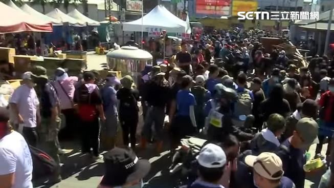 中秋連假首日，光復湧入志工人潮。（圖／翻攝畫面）