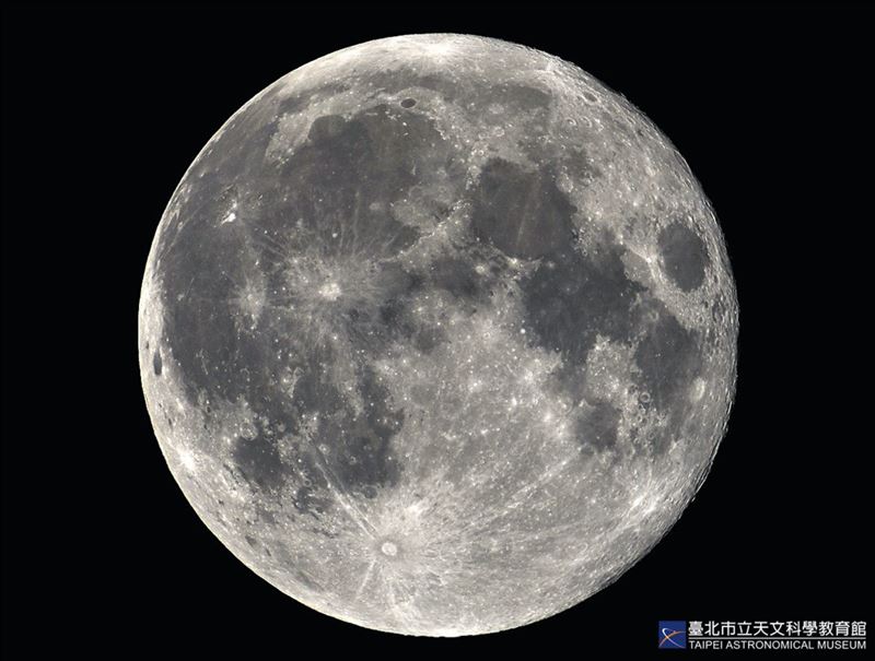 今年中秋節不是滿月。（圖／翻攝自台北天文館）