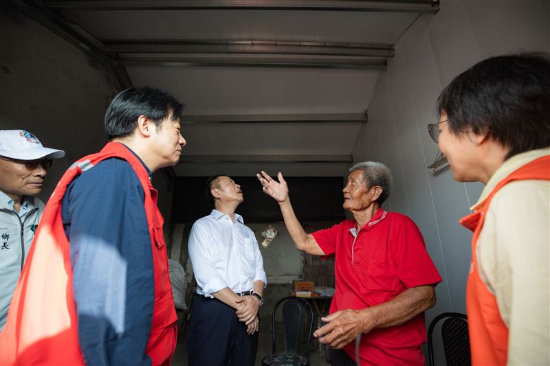中秋連假第二天，賴清德今（5）日上午先赴嘉義東石鄉勘災。（圖／總統府提供）