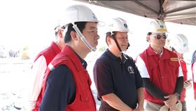 賴清德總統今（5）日視察馬太鞍溪堤防及深水槽修復情形。（圖／翻攝畫面）