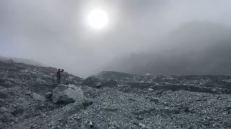2特遣隊入山10天　堰塞湖現場灰白如末日
