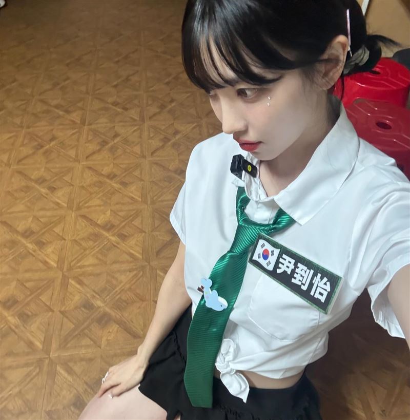尹到怡露出面露難色的表情，坦言自己「不敢吃」芋頭惹怒了酷。（圖／翻攝自IG @yxxndoi_）