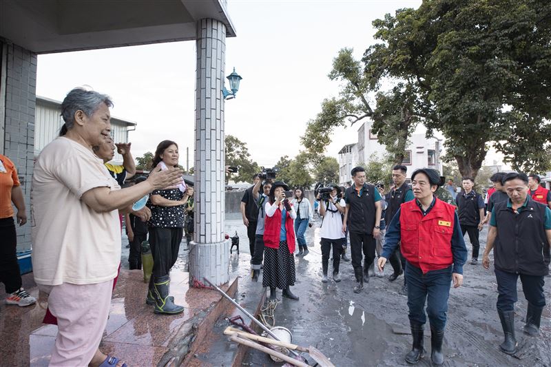 總統賴清德今(5）日赴花蓮關心樺加沙颱風災後復原情形。（圖／總統府提供）