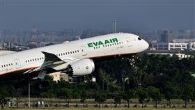 長榮航空攜手西南航空　拓展北美航網長榮航空26日宣布與西南航空展開合作，旅客即日起可透過長榮航班銜接西南航空遍布全美航線，前往美國逾30座城市。圖為長榮航空示意圖。中央社記者黃名璽攝  114年8月26日