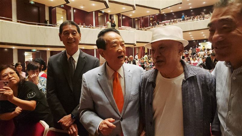 鄧麗君在台北「圓夢」了！ 離開30週年音樂會首登國家音樂廳，好久不見的宋楚瑜、凌峰現身。（圖／記者鍾志鵬攝影）
