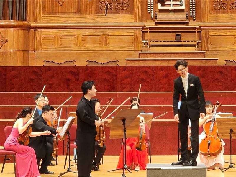 鄧麗君在台北「圓夢」了！ 離開30週年音樂會首登國家音樂廳，好久不見的宋楚瑜、凌峰現身。（圖／記者鍾志鵬攝影）