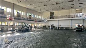 花蓮縣光復鄉,學生,文具,課本,鏟子,超人,接駁車,開學