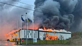 俄羅斯針對利沃夫當地政府部門進行飛彈攻擊（圖／翻攝自X平台@JayinKyiv）