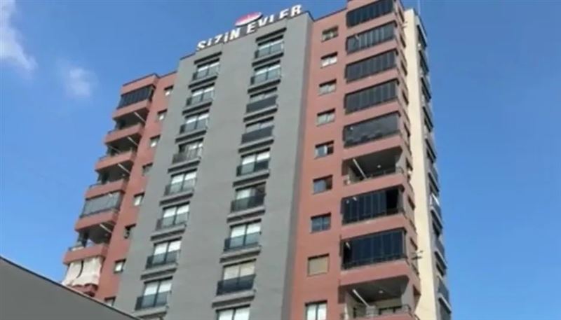 警方調查發現這起電梯意外是「人禍」，已逮捕電梯承包商、物業管理員等3人調查。（圖／翻攝The Sun）