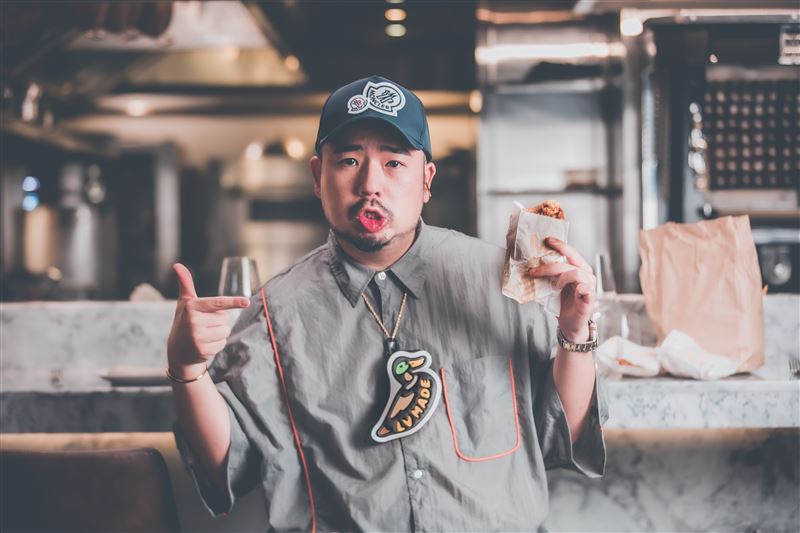 阿達今年雙料入圍金鐘獎。（圖／經紀人提供）