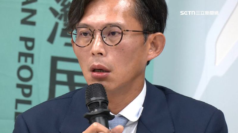 黃國昌狗仔門風波越演越烈，現在扯到王鴻薇助理負責兜售偷拍照牟利。(資料照)