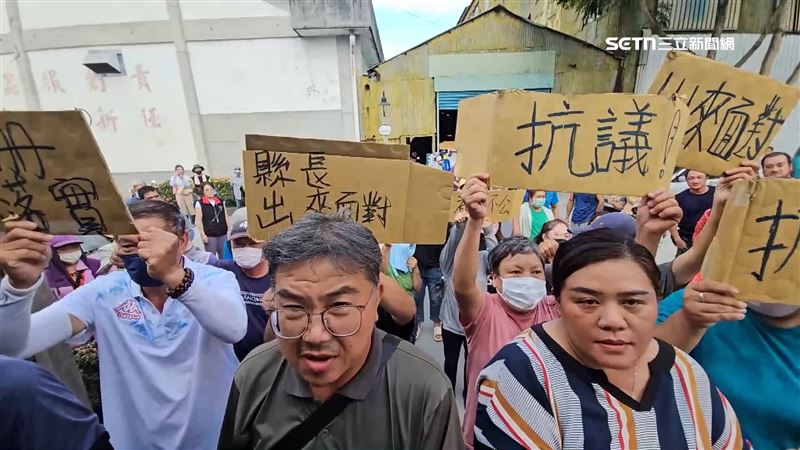 上百名花蓮災民上街抗議