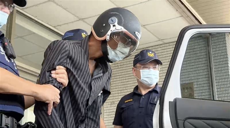 陳男居無定所，平時流連於台中火車站與周邊地區，案發後還趁亂逃逸，最後被逮。（圖／翻攝畫面）