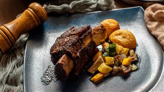 《暴君的廚師》燉牛排神料理　台灣早就有