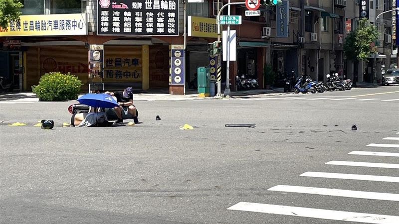 安德目擊車禍後，內心產生狐疑，為什麼台灣那麼多人不戴「真正的」 安全帽？可以保護臉和下巴的全罩式安全帽。（圖／翻攝自外國人在台灣-安德鏡頭下的世界 臉書）