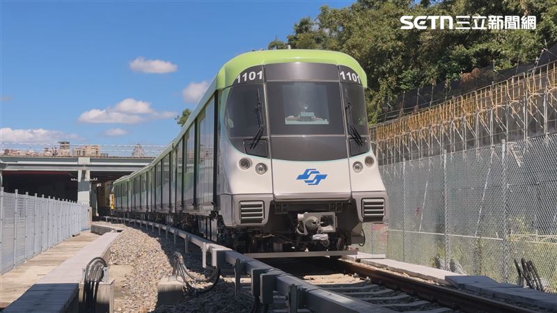 捷運萬大線目前進度81.7％，完成後中和高中到中正紀念堂僅需14分鐘，預計2027年底完工通車。（圖／新北捷運局提供）