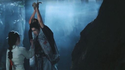 陸劇太變態　吊打抽47鞭、互咬脖子超衝擊