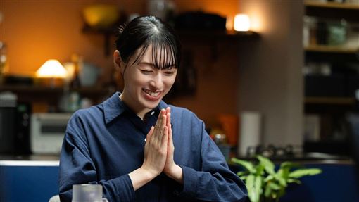 12歲全裸寫真震驚全網！女星自爆不婚主義