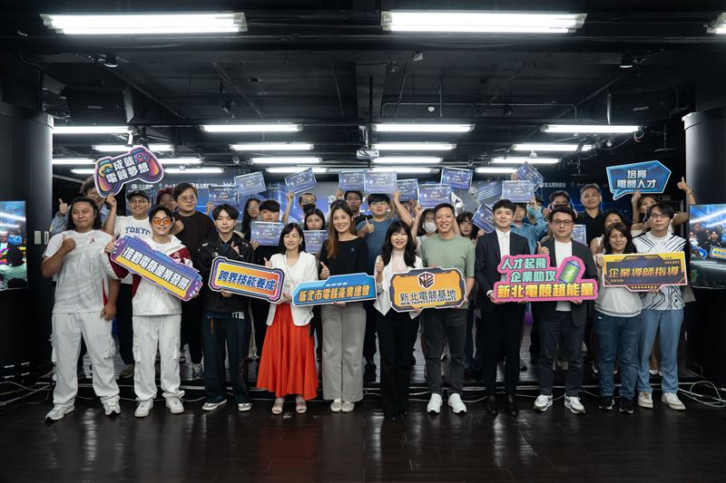 新北ACGE產業學院課程結業式暨產業交流會大合照