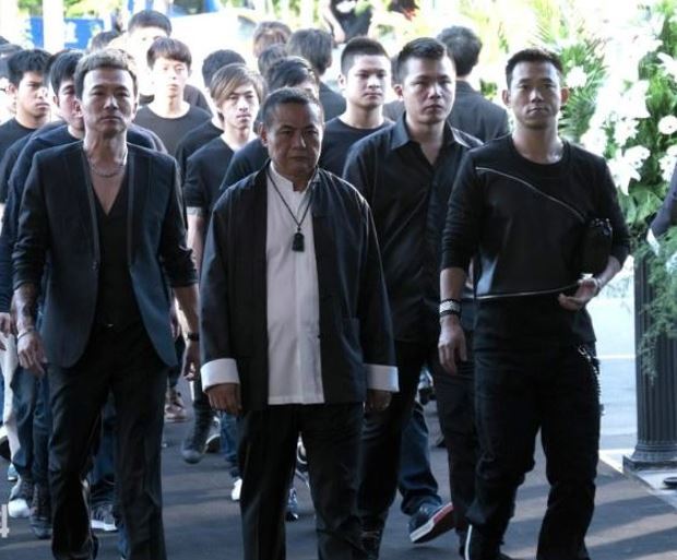 在《角頭》中，顏正國飾演勇桑（蔡振南 飾）的心腹角色，拍戲時敬業的精神令人敬佩。（圖／翻攝自百度百科）