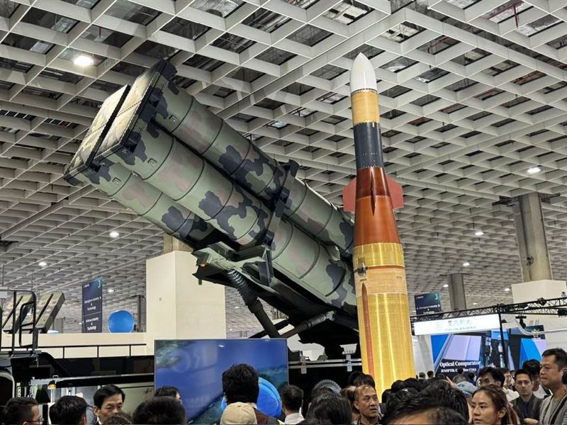 中共對我國威脅增加，總統賴清德宣示加強防衛決心，國防部也增加軍備預算，帶動軍工股起飛。（圖／記者師瑞德攝影）