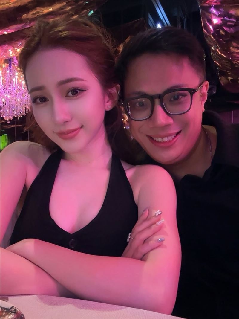 黑男街頭配對出事了，左為妻子Lucy（盧蓁）。（圖／翻攝自黑男IG）