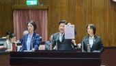 硬槓卓榮泰　他：傅崐萁是極度危險的法盲