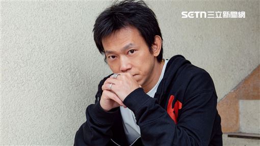 顏正國9歲拍戲扛家計　放飯先拿給媽媽吃