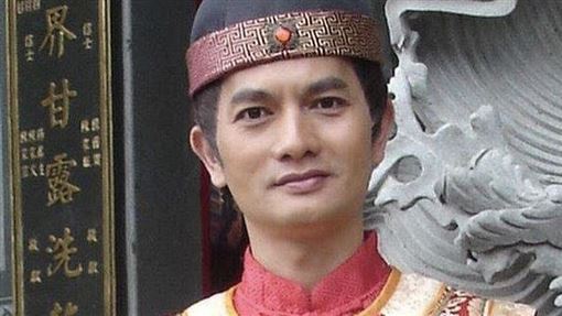 戲說大咖男星消失多年！週賺39萬財富自由