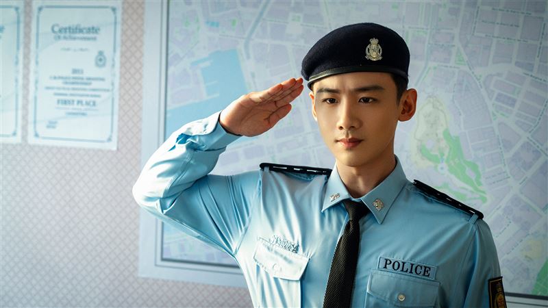 白敬亭《不眠日》中飾演特警。（圖／中天提供）
