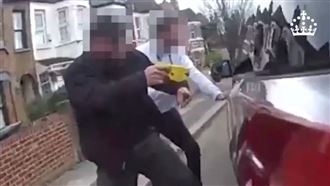 憑一支iphone破案！英警查獲國際走私集團