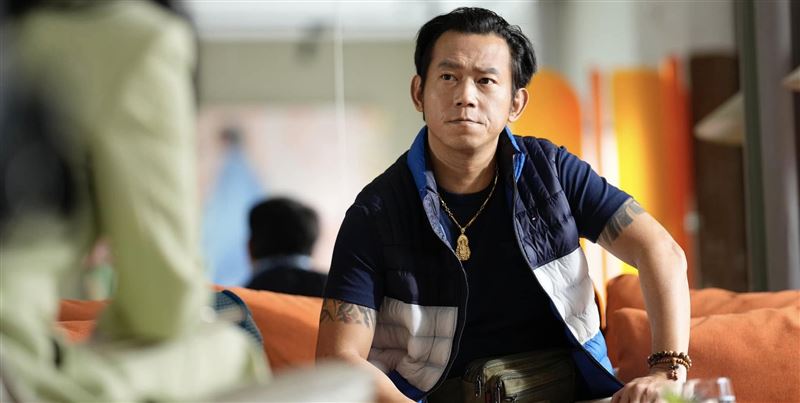 顏正國在影集《今夜一起為愛鼓掌》中飾演中年早洩的「許英雄」一角。（圖／翻攝自壹壹影業 YIYI Pictures FB）
