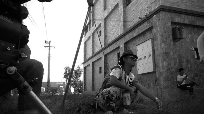 雖然顏正國學歷不高，幾乎沒念過正規學校，但他用毅力和悔悟走出一條屬於自己的道路。（圖／翻攝自顏正國FB）