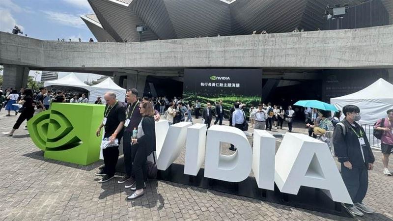 輝達宣布在北投士林科技園區打造亞洲總部，原是台灣AI版圖的重要拼圖，如今卻卡在地上權爭議。土地屬北市府，新光人壽握地上權，雙方對解約條件分歧，使MOU到期未展延。北市府急提T12替代方案，仍難符輝達需求。這場三方博弈，不只是招商卡關，更是制度、信任與時代的考驗。（圖／記者師瑞德攝影）