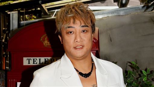 男星不慎跌倒流鼻血！送醫檢查竟罹患血癌