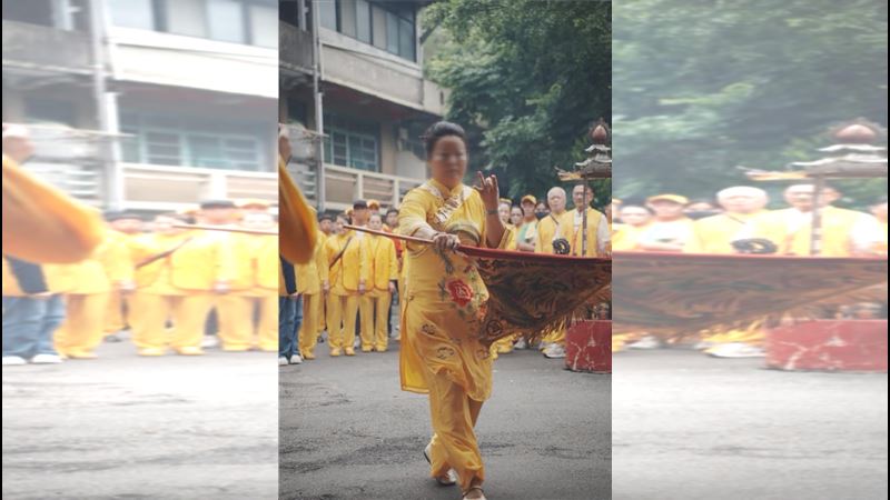 孫姓姐姐擔任宮主，主要負責問事和通靈，妹妹則曾在房仲業工作，負責行政大小事。（圖／民眾提供）