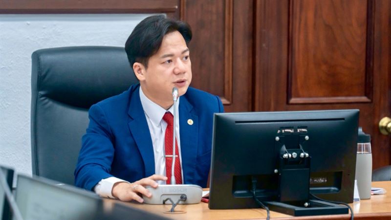 邱臣遠強調，市府團隊應對社會事件的敏感度要再加強，面對問題應主動、即時地與社會溝通說明。（圖／翻攝自新竹市政府官網）